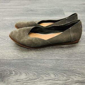 Toms Jutti Suede Toe Flats Olive Brown Size 6.5